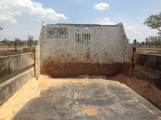 ISUZU ROCKY 180 HP 6BF1 หกล้อดั๊มพ์ กระบะดั๊มพ์เหล็ก 4 ตันความยาว 3.60 เมตร ช่วงล่างใหญ่คัชซีสวยมากใช้คัชซีของ HINO KM310 เฟืองท้ายคานหน้าใหญ่ F แล้ว เครื่องแน่น หัวเก๋งสวยจัดภายในสวยครบ พวงมาลัยเพาเวอร์ เอกสารทะเบียนครบถูกต้องพร้อมโอน ราคาต่อรองได้ครับ ISUZU ROCKY 180 HP 6BF1 หกล้อดั๊มพ์ กระบะดั๊มพ์เหล็ก 4 ตันความยาว 3.60 เมตร ช่วงล่างใหญ่คัชซีสวยมากใช้คัชซีของ HINO KM310 เฟืองท้ายคานหน้าใหญ่ F แล้ว เครื่องแน่น หัวเก๋งสวยจัดภายในสวยครบ พวงมาลัยเพาเวอร์ เอกสารทะเบียนครบถูกต้องพร้อมโอน ราคาต่อรองได้ครับ