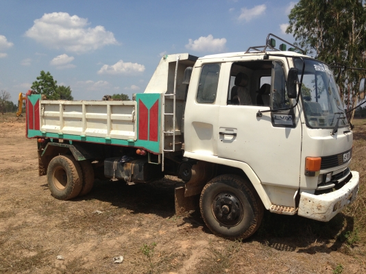 ISUZU ROCKY 180 HP 6BF1 หกล้อดั๊มพ์ กระบะดั๊มพ์เหล็ก 4 ตันความยาว 3.60 เมตร ช่วงล่างใหญ่คัชซีสวยมากใช้คัชซีของ HINO KM310 เฟืองท้ายคานหน้าใหญ่ F แล้ว เครื่องแน่น หัวเก๋งสวยจัดภายในสวยครบ พวงมาลัยเพาเวอร์ เอกสารทะเบียนครบถูกต้องพร้อมโอน ราคาต่อรองได้ครับ ISUZU ROCKY 180 HP 6BF1 หกล้อดั๊มพ์ กระบะดั๊มพ์เหล็ก 4 ตันความยาว 3.60 เมตร ช่วงล่างใหญ่คัชซีสวยมากใช้คัชซีของ HINO KM310 เฟืองท้ายคานหน้าใหญ่ F แล้ว เครื่องแน่น หัวเก๋งสวยจัดภายในสวยครบ พวงมาลัยเพาเวอร์ เอกสารทะเบียนครบถูกต้องพร้อมโอน ราคาต่อรองได้ครับ