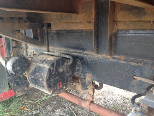 ISUZU ROCKY 180 HP 6BF1 หกล้อดั๊มพ์ กระบะดั๊มพ์เหล็ก 4 ตันความยาว 3.60 เมตร ช่วงล่างใหญ่คัชซีสวยมากใช้คัชซีของ HINO KM310 เฟืองท้ายคานหน้าใหญ่ F แล้ว เครื่องแน่น หัวเก๋งสวยจัดภายในสวยครบ พวงมาลัยเพาเวอร์ เอกสารทะเบียนครบถูกต้องพร้อมโอน ราคาต่อรองได้ครับ ISUZU ROCKY 180 HP 6BF1 หกล้อดั๊มพ์ กระบะดั๊มพ์เหล็ก 4 ตันความยาว 3.60 เมตร ช่วงล่างใหญ่คัชซีสวยมากใช้คัชซีของ HINO KM310 เฟืองท้ายคานหน้าใหญ่ F แล้ว เครื่องแน่น หัวเก๋งสวยจัดภายในสวยครบ พวงมาลัยเพาเวอร์ เอกสารทะเบียนครบถูกต้องพร้อมโอน ราคาต่อรองได้ครับ