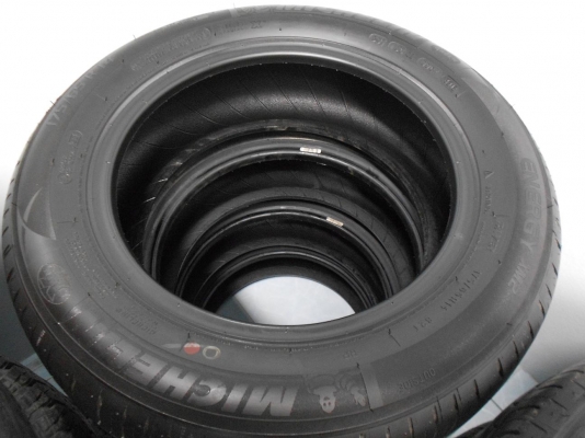ขายยาง มิชลิน XM2 175/65/14 ถอดป้ายแดงปี 12/ใส่ฟรีค่ะ