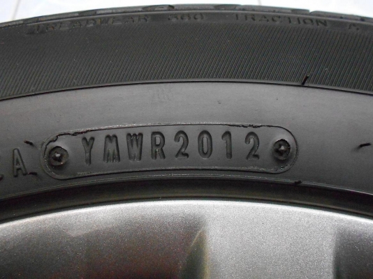 ขายล้อแม็ก toyota vios 12 ก้าน ขอบ 15 (สีรมดำ)พร้อมยางปี 12/เทิร์นได้-ใส่ฟรีค่ะ