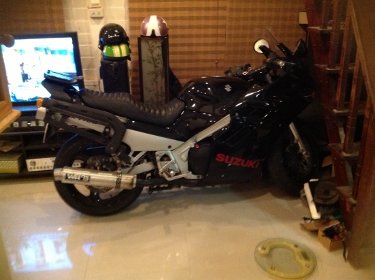 ขาย suzuki gsx 1100f ตัวหายากทัวร์ริงแท้วิ่งน้อยทะเบียนแท้เลขสวย5555โอนขนส่ง