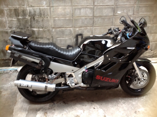 ขาย suzuki gsx 1100f ตัวหายากทัวร์ริงแท้วิ่งน้อยทะเบียนแท้เลขสวย5555โอนขนส่ง