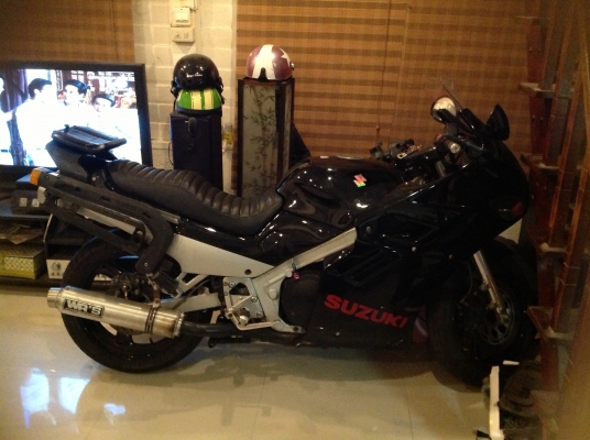 ขาย suzuki gsx 1100f ตัวหายากทัวร์ริงแท้วิ่งน้อยทะเบียนแท้เลขสวย5555โอนขนส่ง