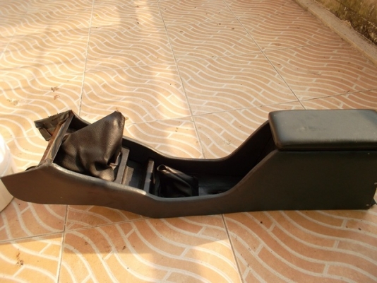 อะหลั่ยแก้มขวามิตซูไทรทัน ของติดรถ พอดีเปลี่ยนของใหม่