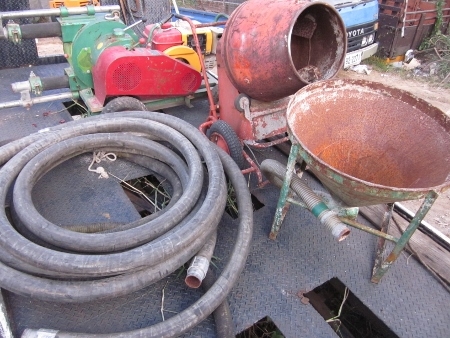 ขาย-ครบชุด เครื่องยิงปูนพร้อมสาย และ ถังผสมคอนกรีต มือสองญี่ปุ่น พร้อมใช้งาน