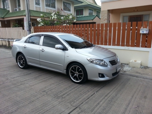 ขาย TOYOTA ALTIS 1.6 สภาพสวยๆ ราคาเบาๆ ประหยัดด้วยแก๊ส LPG หัวฉีด