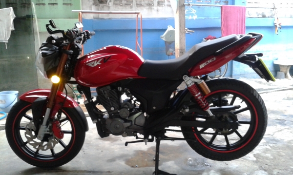 ขาย KEEWAY RKV200 สีแดง