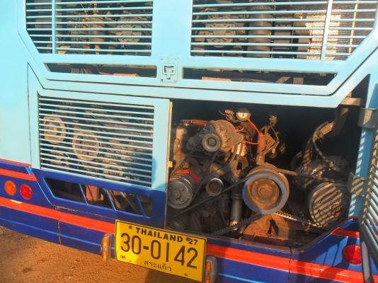 รถบัสแอร์ตัวถังnissanเครื่องhino ho7c 195แรง