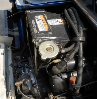 ขายรถเกี่ยวข้าวขนาดเล็กISEKI รุ่น HL 87 ราคาถูกสุดๆ ถูกที่สุดแล้วเช็คราคาที่อื่นดูได้ครับ เก่านอกมี 2 คันให้เลือก