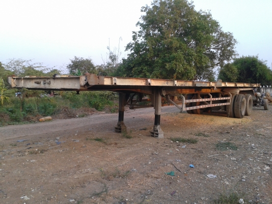 ขายด่วนหางพื้นเรียบพร้อมหางก้างปลา2 หาง ราคาเดียว