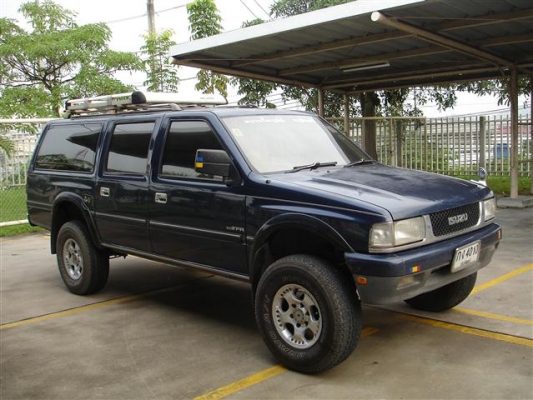 รถครอบครัว ช่วงล่างนุ่มๆครับ.