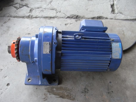 ขายมอเตอร์เกียร์ 3 HP. 1400 RPM. ชุดเกียร์ 50/1 RPM made in japan สภาพสวยพร้อมใช้งาน รับประกันคุณภาพ