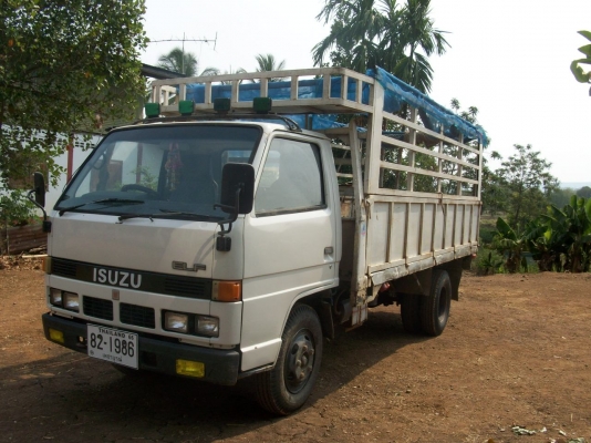 รถบรรทุกพร้อมใช้สวยมากรับประกัน