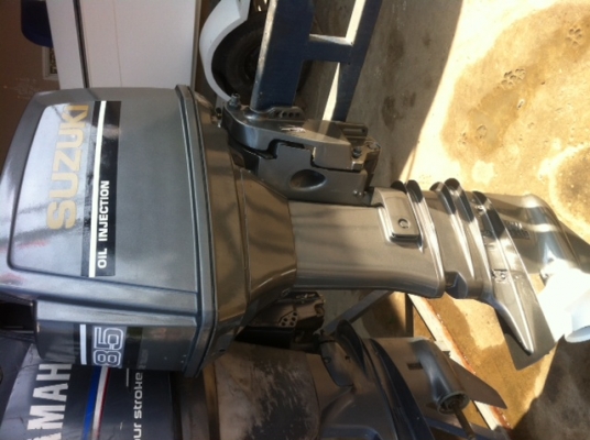 ขายเครื่องเรือ SUZUKI 85HP
