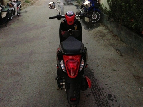 ขายscoopy-iสีเเดงดำ ปี2555