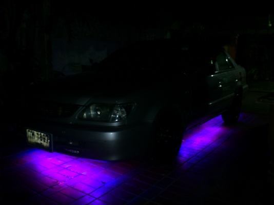 ขายไฟ LED แต่งรถยนต์เปลี่ยนสีได้ 7 สี