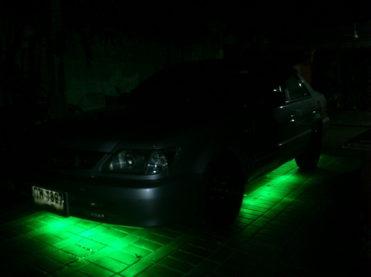 ขายไฟ LED แต่งรถยนต์เปลี่ยนสีได้ 7 สี