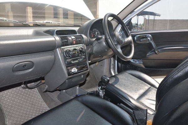 ขาย opel corsa 1.4 JOY 3Dr 1996 ติดแก๊ส CNG เครื่องดี สีสวย เบาะหนัง เครื่องเสียง ประหยัดพร้อมใช้งาน ขาย opel corsa 1.4 JOY 3Dr 1996 ติดแก๊ส CNG เครื่องดี สีสวย เบาะหนัง เครื่องเสียง ประหยัดพร้อมใช้งาน