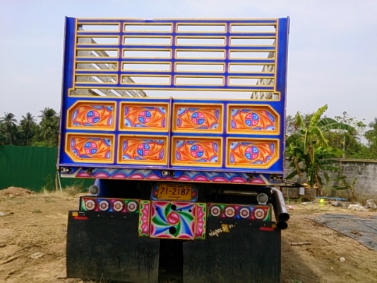 ขายสิบล้อ210ISUZU2เพลาดั้มเดิมๆยางใหม่10เส้น ขายสิบล้อ210ISUZU2เพลาดั้มเดิมๆยางใหม่10เส้น