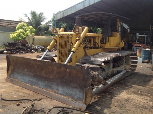 ขายรถแทรคเตอร์ CATERPILLAR รุ่นD5 D