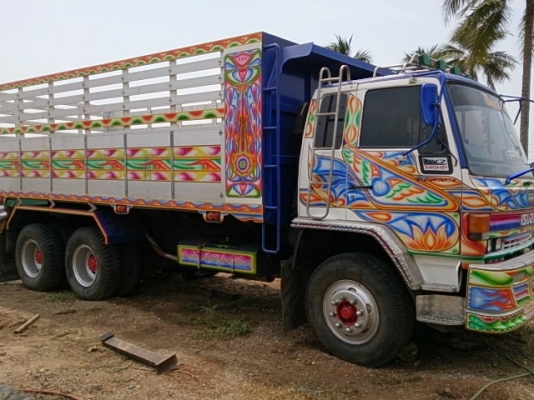 ขายสิบล้อ210ISUZU2เพลาดั้มเดิมๆยางใหม่10เส้น