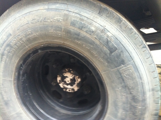 ขายรถ 6ล้อ MITSUBISHI URO2 ปี 2551 สนใจติดต่อ 084-8827077