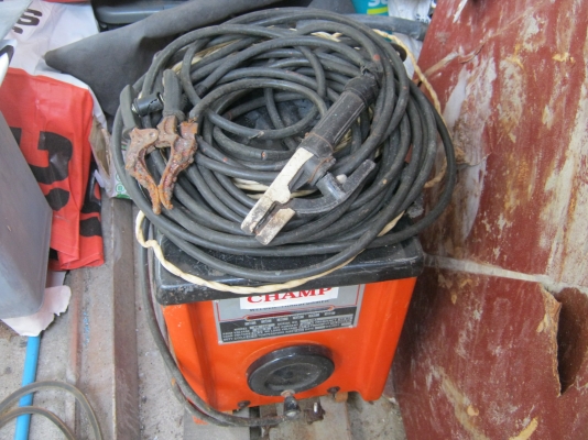 ตู้เชื่อมไฟฟ้า 200A ทองแดงแท้มือสองใช้งานน้อย พร้อมสายอุปกรณ์ครบใช้งานได้เลย ไม่แพงครับ ตู้เชื่อมไฟฟ้า 200A ทองแดงแท้มือสองใช้งานน้อย พร้อมสายอุปกรณ์ครบใช้งานได้เลย ไม่แพงครับ