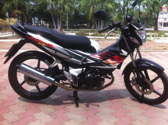 ขายHonda Sonic125ccรถบ้านขายเองรถมือเดียวไม่เคยแต่งเครื่องมาดูได้