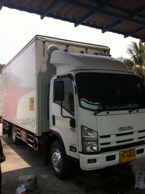 ISUZU NQR 175 แรง รถห้าง ยาว 5.50 เมตร ตู้ 3 บาน (ตู้แห้ง) ISUZU NQR 175 แรง รถห้าง ยาว 5.50 เมตร ตู้ 3 บาน (ตู้แห้ง)