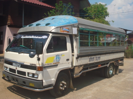 ขาย ISUZU NPR 115 แรงม้า รถห้างแท้ครับ ยาว 5 เมตร ขาย ISUZU NPR 115 แรงม้า รถห้างแท้ครับ ยาว 5 เมตร