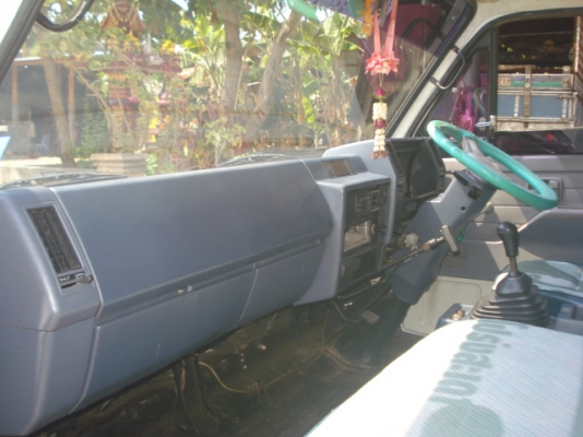 ขาย ISUZU NPR 115 แรงม้า รถห้างแท้ครับ ยาว 5 เมตร ขาย ISUZU NPR 115 แรงม้า รถห้างแท้ครับ ยาว 5 เมตร