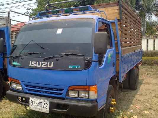 รถ6ล้อnpr120โทร0876414953'มอสท่าสองคอน