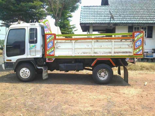 รถหกล้อบรรทุกดัม ทรงสูงสวยเอกสารทะเบียนพร้อม