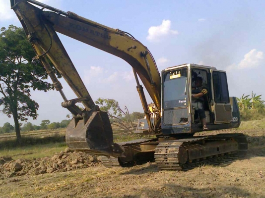 ขายPC120-5 ตัวเดินใหญ่ ราคา650,000 บาท เจ้าของขายเอง ราคาต่อรองได้