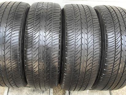 ขายยาง MICHELIN VIVACY  ปี11(3เส้น) ปี10(1เส้น)  215/60/16  ราคา 3,000  สนใจติดต่อ 090-676-4651 เบียร์ครับ