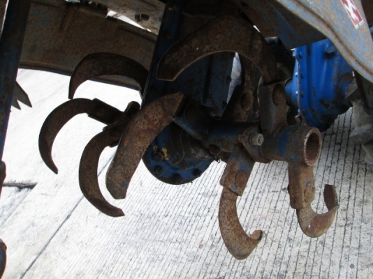 รหัส:13001093รถพรวนดินเดินตามเครื่องKF34GXเบนชิน(3.4ps)มีชุดพรวนดินกว้าง35cm.www.nihonmono.com