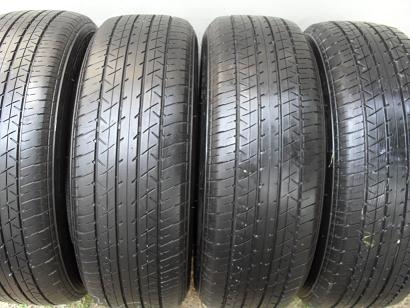 ขายยาง BRIDGESTONE  ER33  ปี11  215/60/16  ราคา 3,400  สนใจติดต่อ 090-676-4651 เบียร์ครับ
