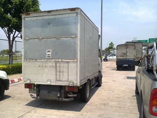 ขายสี่ล้อใหญ่ ตู้ทึบ ขายสี่ล้อใหญ่ ตู้ทึบ