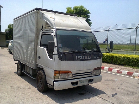 ขายสี่ล้อใหญ่ ตู้ทึบ