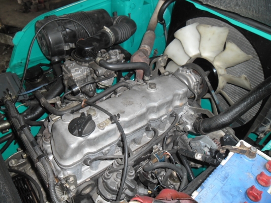 ขายด่วนรถยก MITSUBISHI  FG25-F18C เครื่อง(K21) 2 ระบบติดแก๊สแล้ว เกียร์AUTO เสาสูง 3 เมตร ยางใหม่ 4 เส้น ทำเสร็จทั้งระบบ