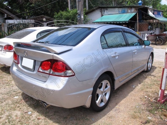 รถเก๋ง ยี่ห้อ HONDA รุ่น CIVIC