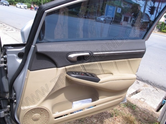 รถเก๋ง ยี่ห้อ HONDA รุ่น CIVIC