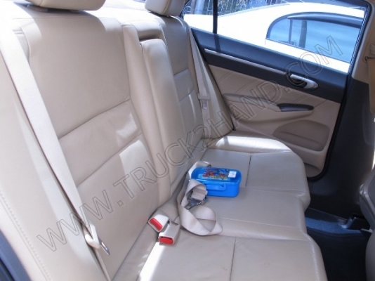 รถเก๋ง ยี่ห้อ HONDA รุ่น CIVIC