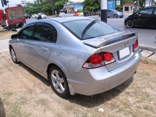 รถเก๋ง ยี่ห้อ HONDA รุ่น CIVIC