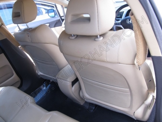 รถเก๋ง ยี่ห้อ HONDA รุ่น CIVIC