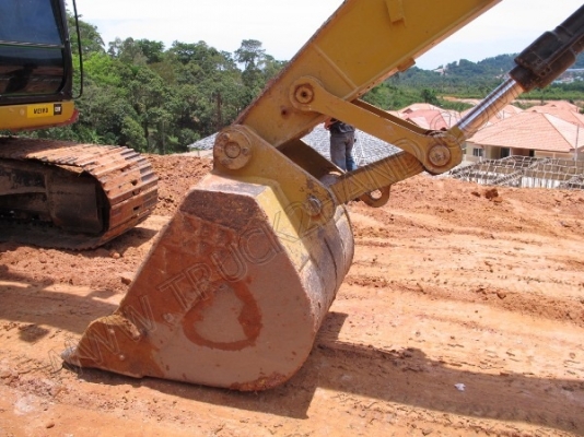 รถแบคโฮ ยี่ห้อ CAT รุ่น 320D รถแบคโฮ ยี่ห้อ CAT รุ่น 320D