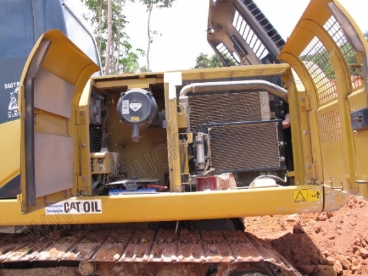 รถแบคโฮ ยี่ห้อ CAT รุ่น 320D รถแบคโฮ ยี่ห้อ CAT รุ่น 320D