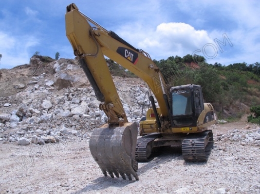 รถแบคโฮ ยี่ห้อ CAT รุ่น 320D รถแบคโฮ ยี่ห้อ CAT รุ่น 320D