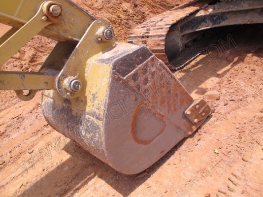 รถแบคโฮ ยี่ห้อ CAT รุ่น 320D รถแบคโฮ ยี่ห้อ CAT รุ่น 320D